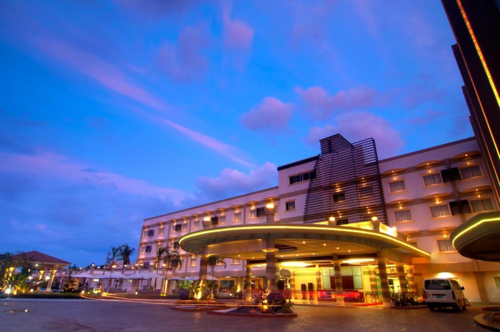 Hotel Centro Puerto Princesa Exterior photo